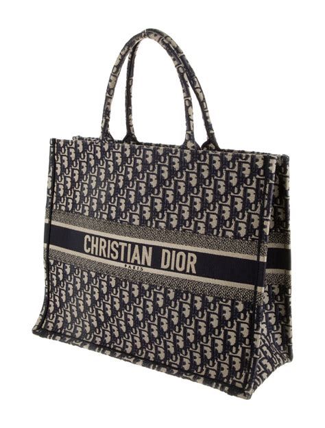 christian dior shopper gefälscht|Christian Dior fabric tote.